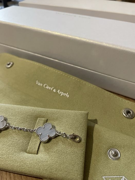 Van Cleef & Arpels - Bratara Silver & Gri