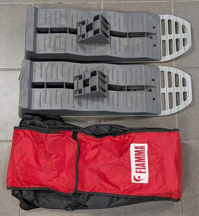 Cale de nivelare pentru autorulota FIAMMA Level-up cu husa depozitare