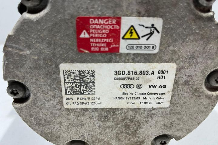 Compresor AC 1.4 TSI Hibrid 3GD816803A Volkswagen VW Passat B8 [facel