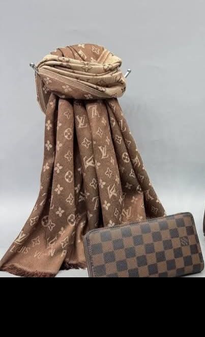 Set esarfa cu 2 fețe +portofel, new model, saculet, etichetă