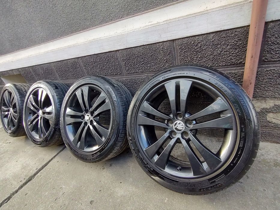 Vând Set Jante Aliaj 5x100 + Cauciucuri 205/50/17 Aproape NOI Fabia