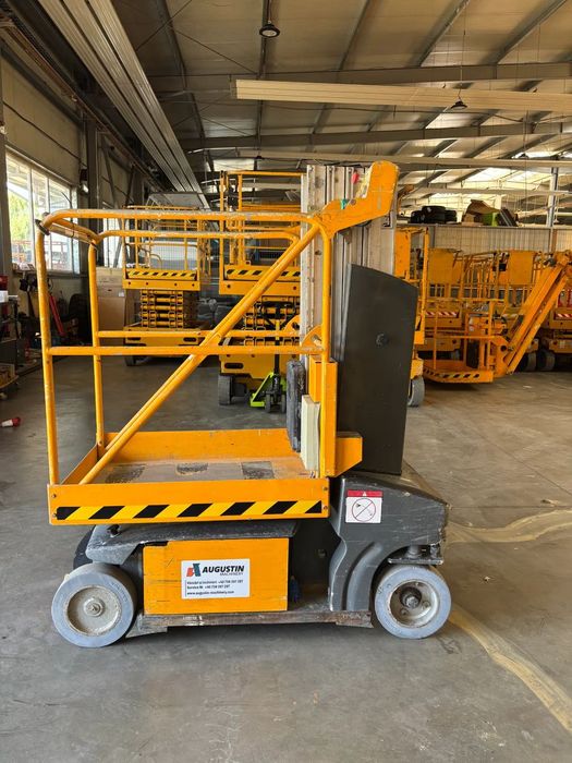 JLG-Toucan Junior 6m (A167) Nacela cu catarg vertical JLG Toucan Junior 6m