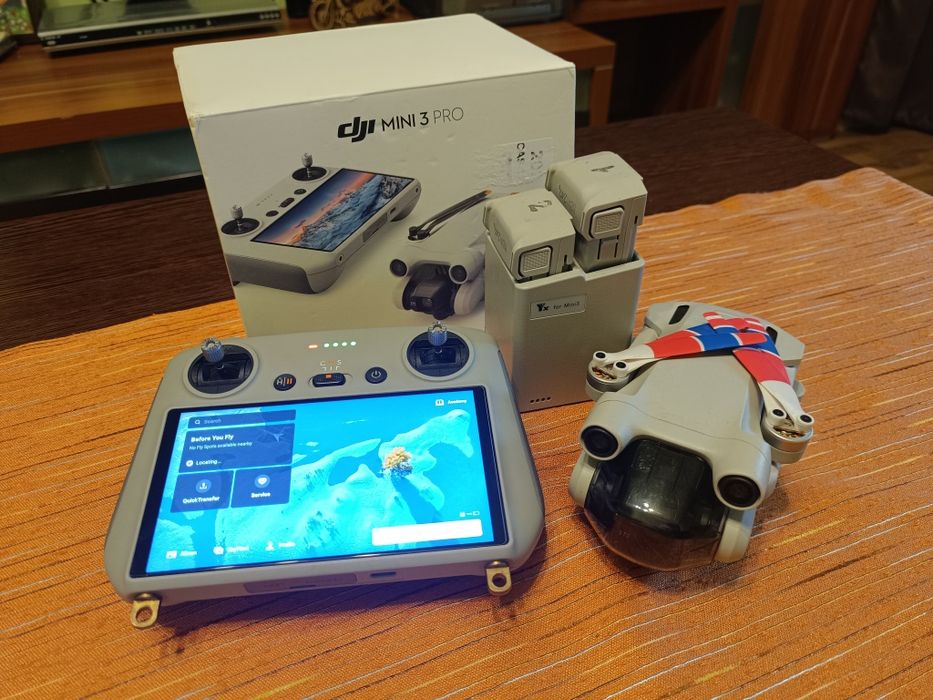Drona Dji mini 3 Pro + SmartRC, + 2 acumulatori