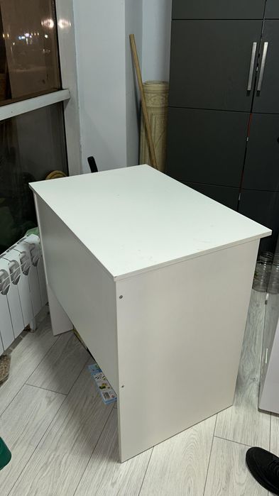 Продам стол парта