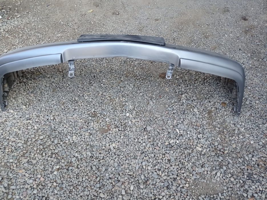 Продам бампер mercedes сешка 1995