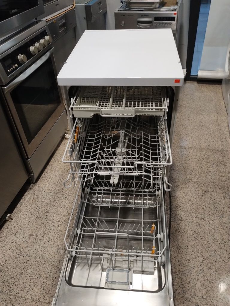Съдомиялна MIELE 45 см.Свободностояща