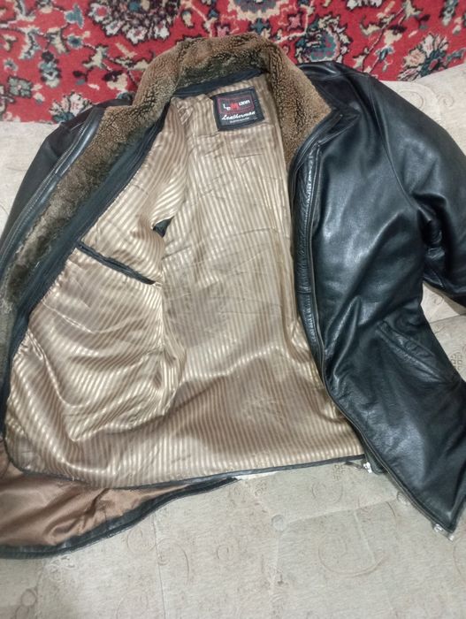 *Продаю куртку.*