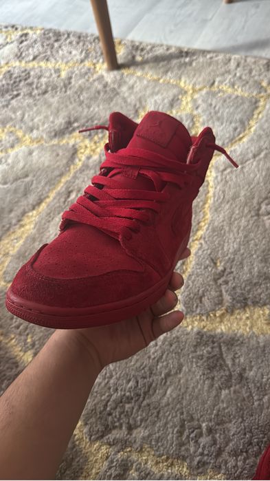 Jordan 1 red sueden