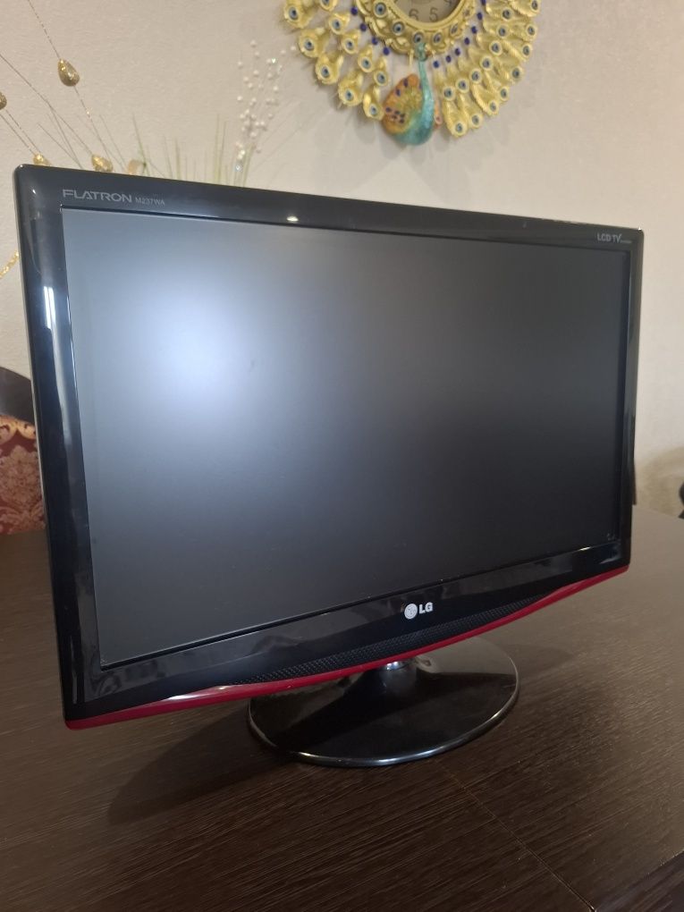 Продам монитор LG