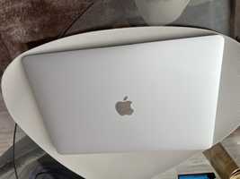 Apple macbook air M1 8/256 страхотен -1299