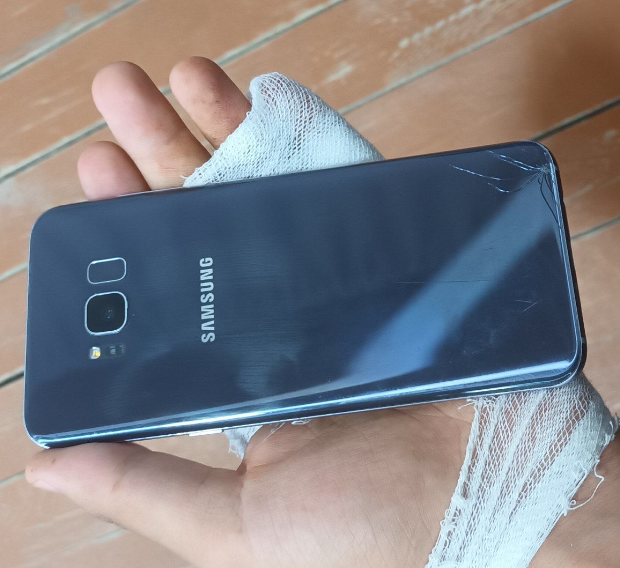 Samsung s8+ naqt yoki abmen