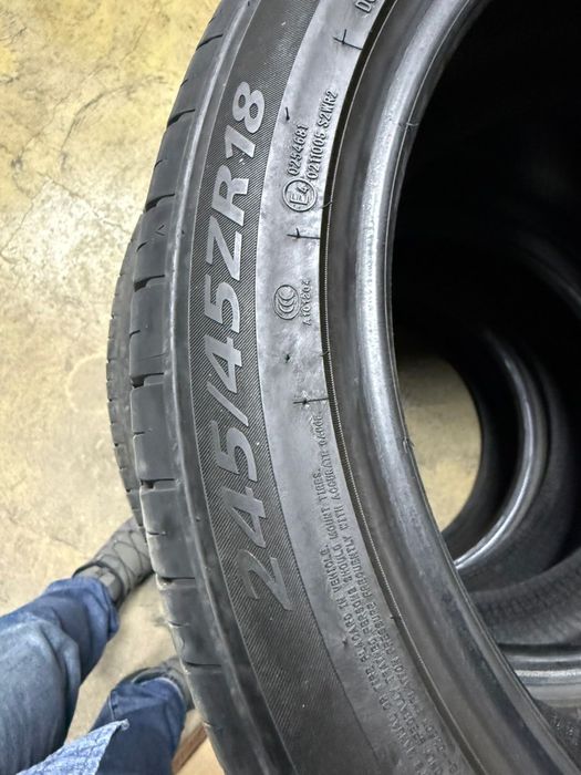 Резина летняя новая 245 45 R18