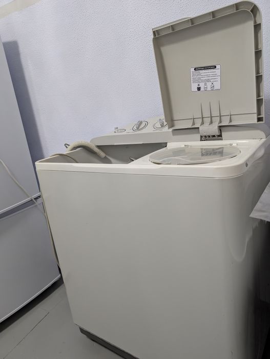 Продам стиральную машинку полуавтомат