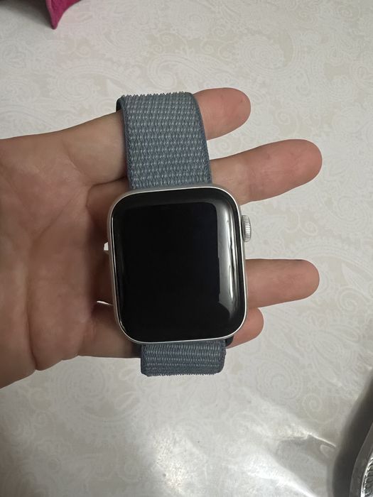 Apple watch SE GPS Gen2 44 mm серебристый - синиий