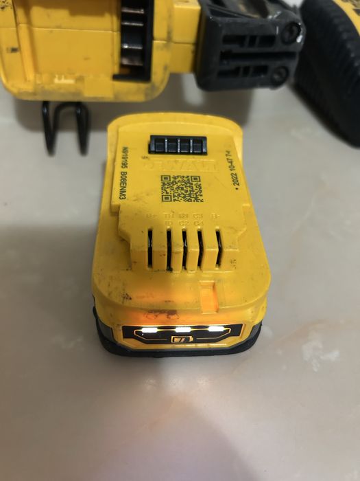 Dewalt DCN 660 pistol de cuie finisaj