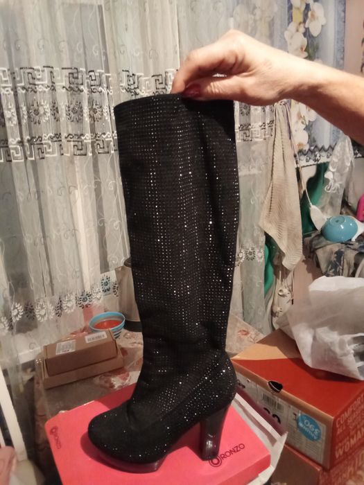 Продам осенне весенние сапоги