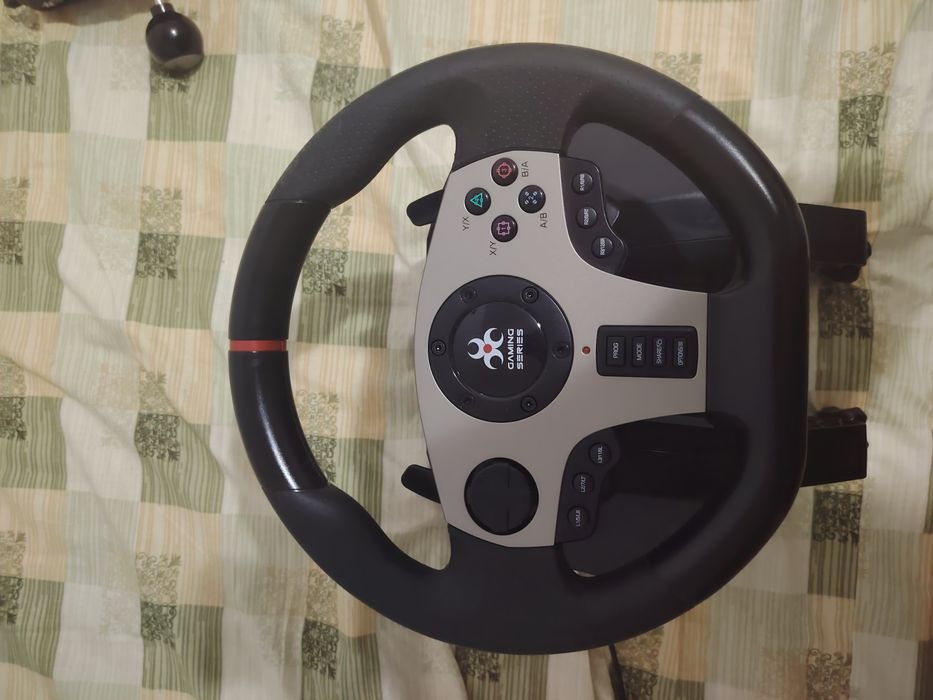 Volan profesional de gaming