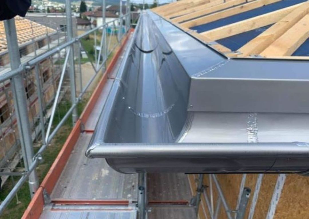 Reparatii acoperisuri tigla metalica tigla ceramica reparatii