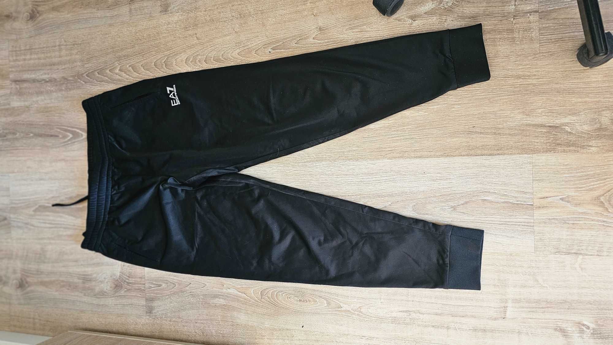 Спортен екип Armani, оригинален