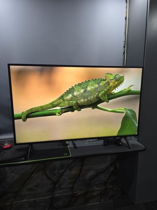 Телевизор Samsung 4K 43дюйма