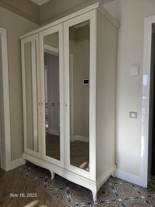 Шкаф для одежды (ручная работа на заказ)