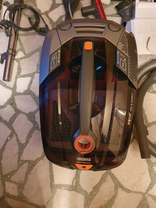 Прахосмукачка Thomas AQUA+ PET & FAMILY