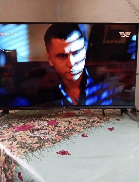Телевизор 81 см Fox