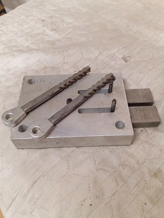 Продам гаражный замок.