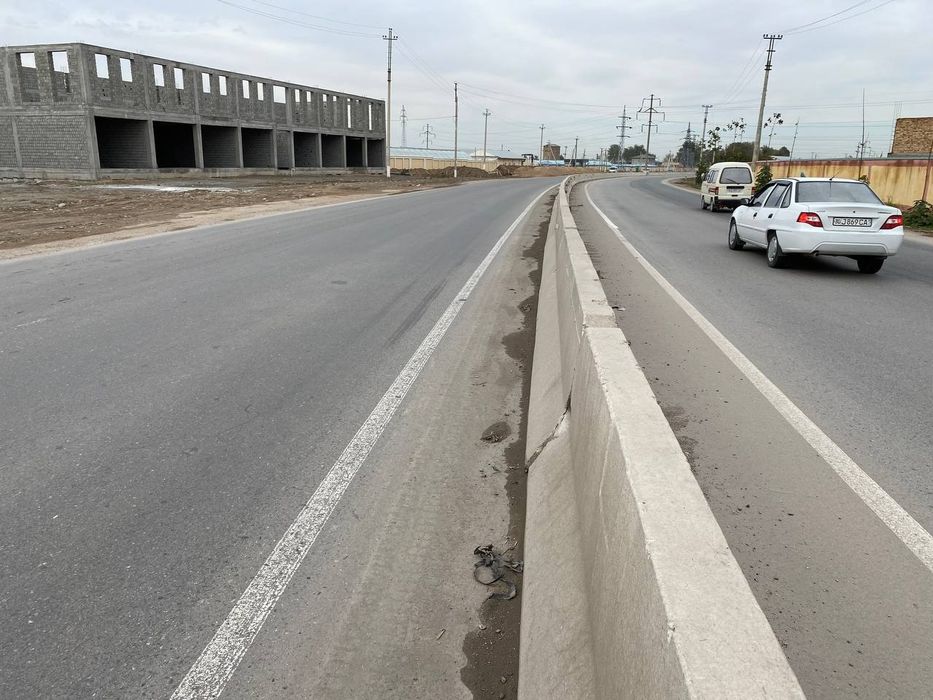 Ишлаб чикариш нотурар 1,1 гектар срочно кадвстри билан  Супер  томонда