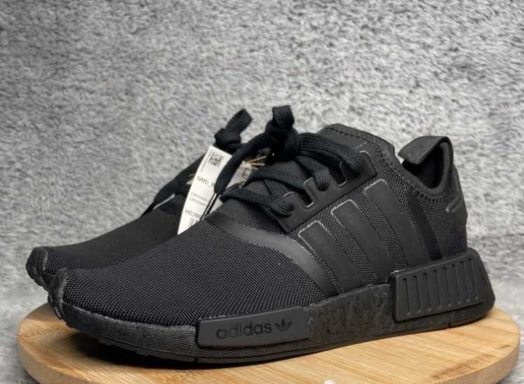 Оригинални маратонки * ADIDAS NMD R1 * EU 38 2/3