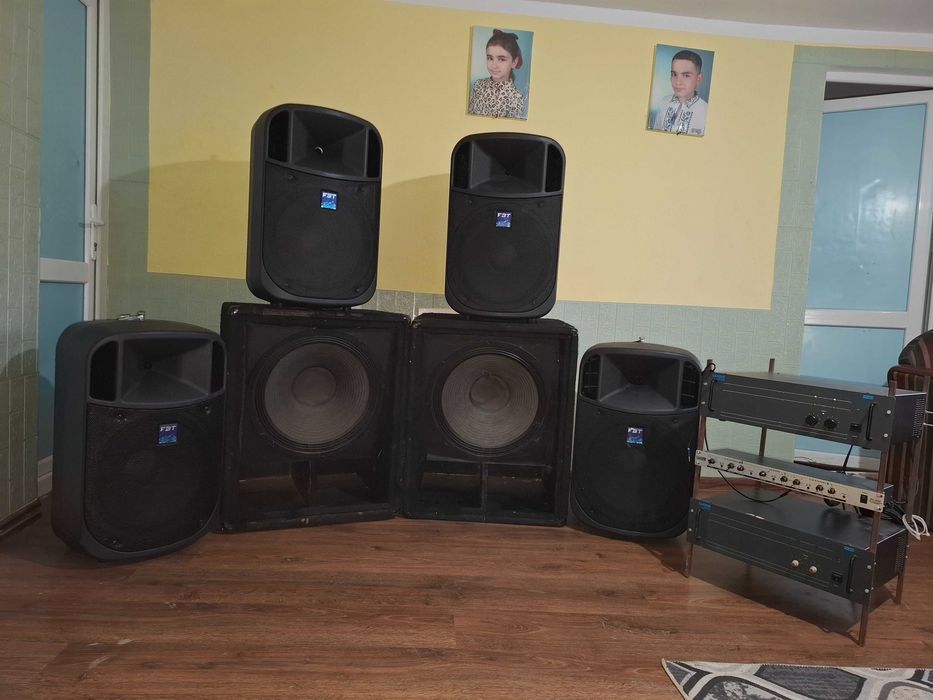 vând sistem de sonorizare complet sau separat