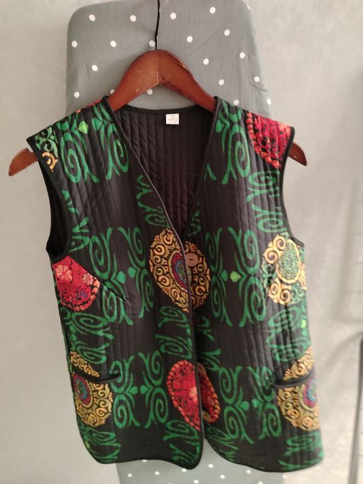 Продам национальные жилетки