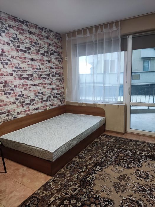 Под наем едностаен