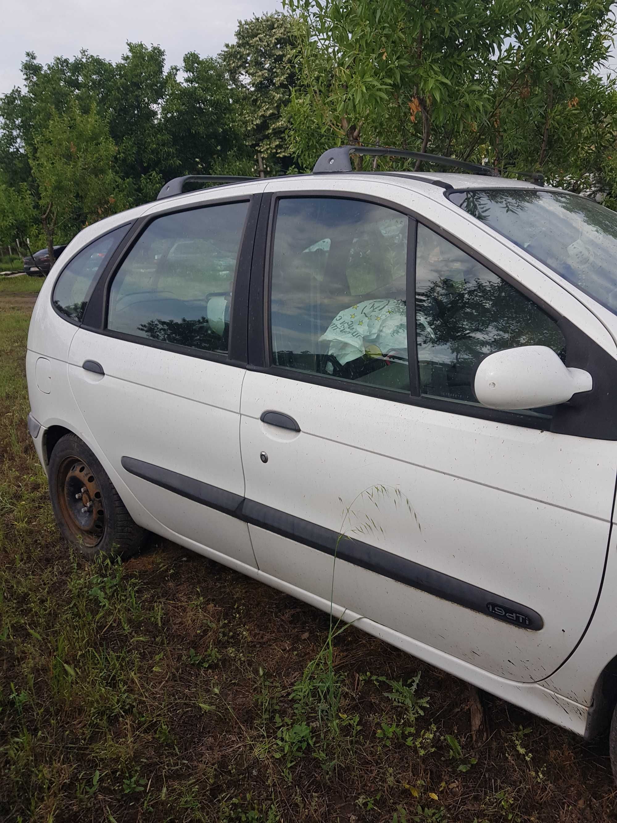 Renault Scenic 1.9 dti
на части