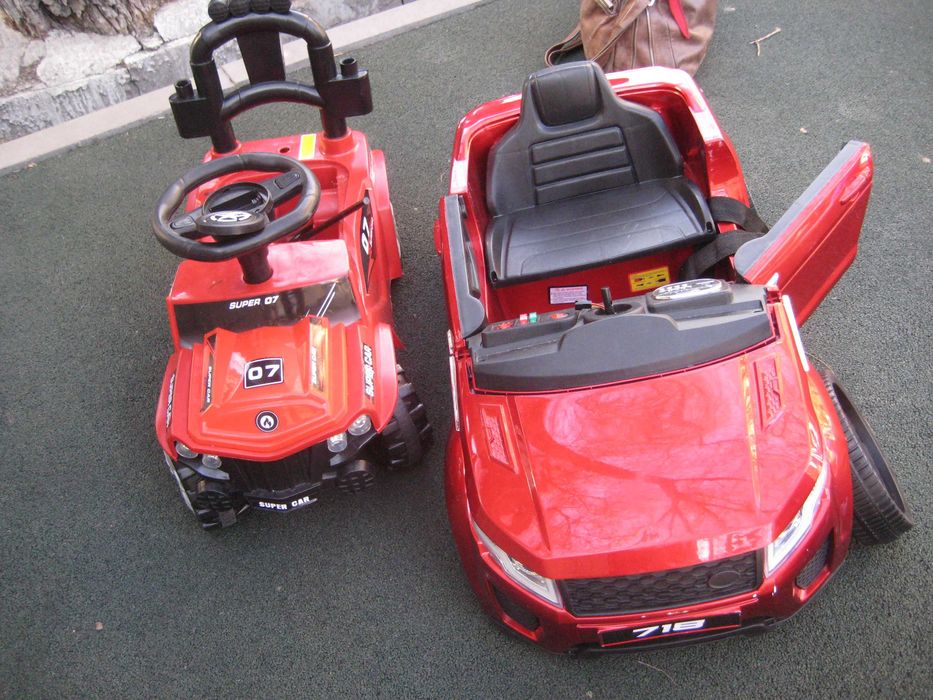 Автомобили Игрушечные Большие Электра Может Ребенок Внутри Ездить БУ