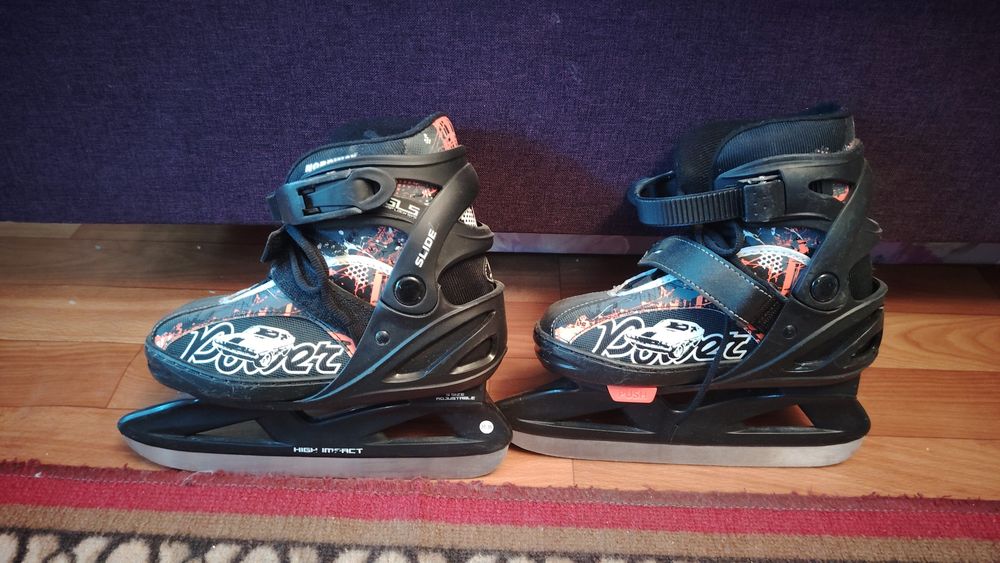 Коньки продам размер 31-35