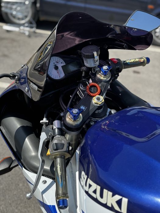 Suzuki GSXR Y750