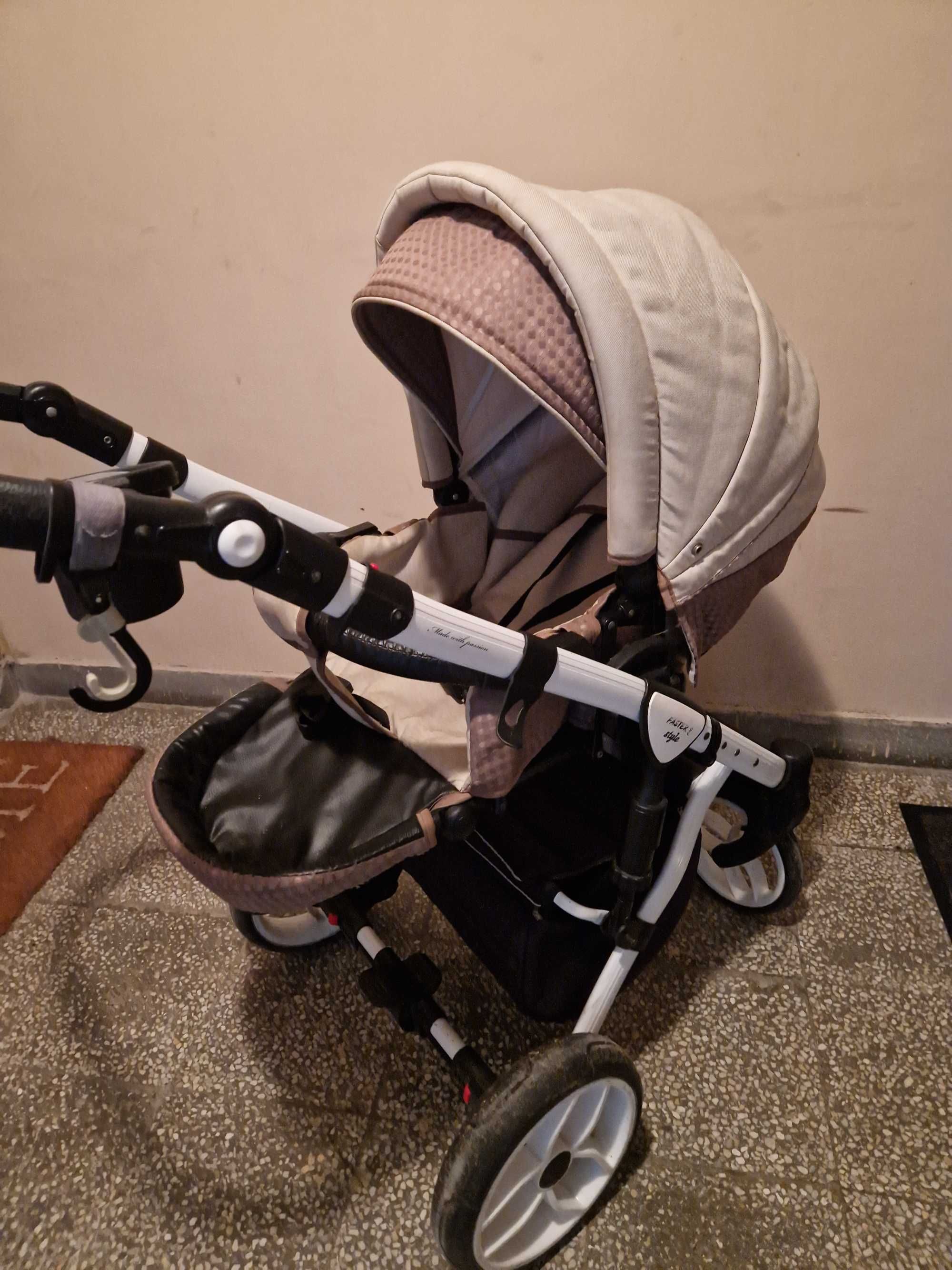 Бебешка количка с борд за второ дете