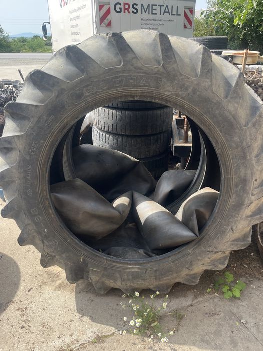 Гума за комбайн 600/70/30