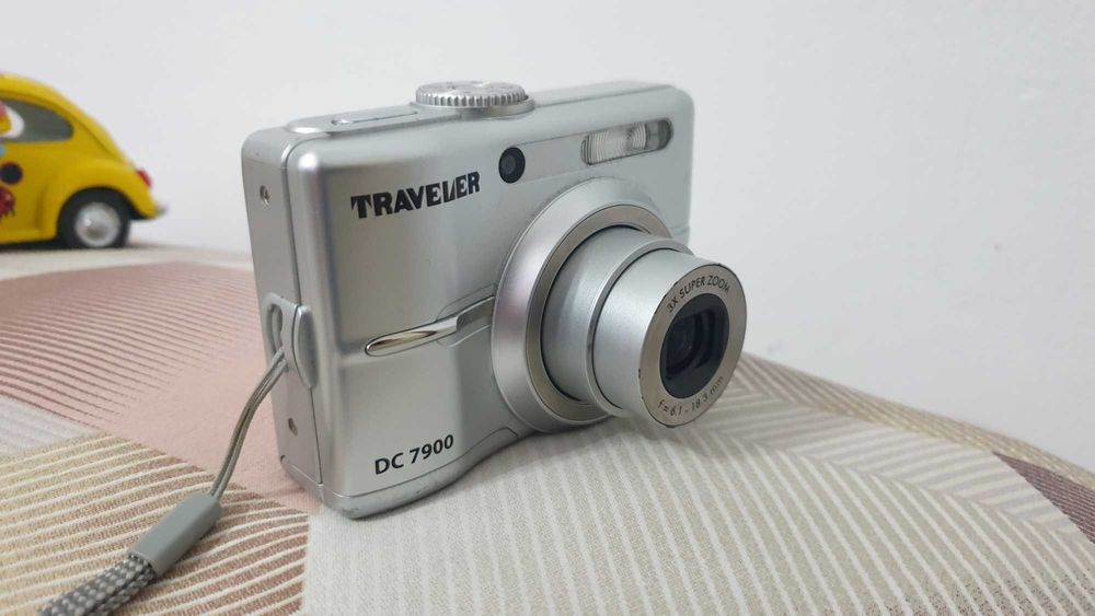 фотоапара TRAVELER DC-7900