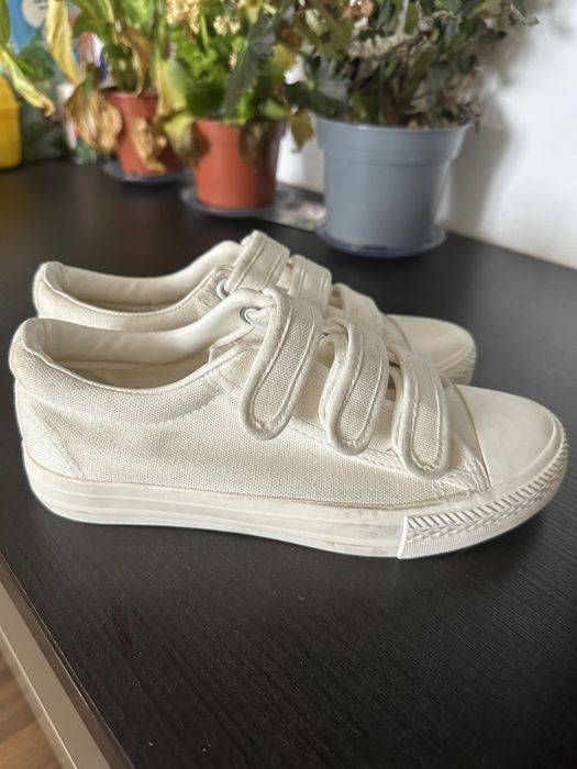 Tenisi casual pentru femei