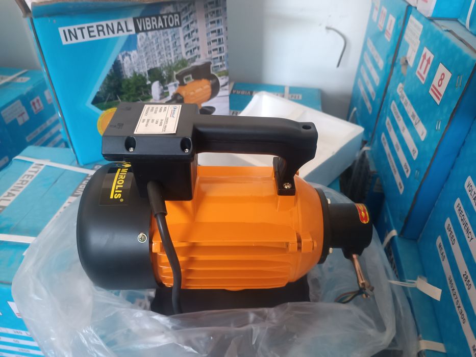 Глубинный вибратор