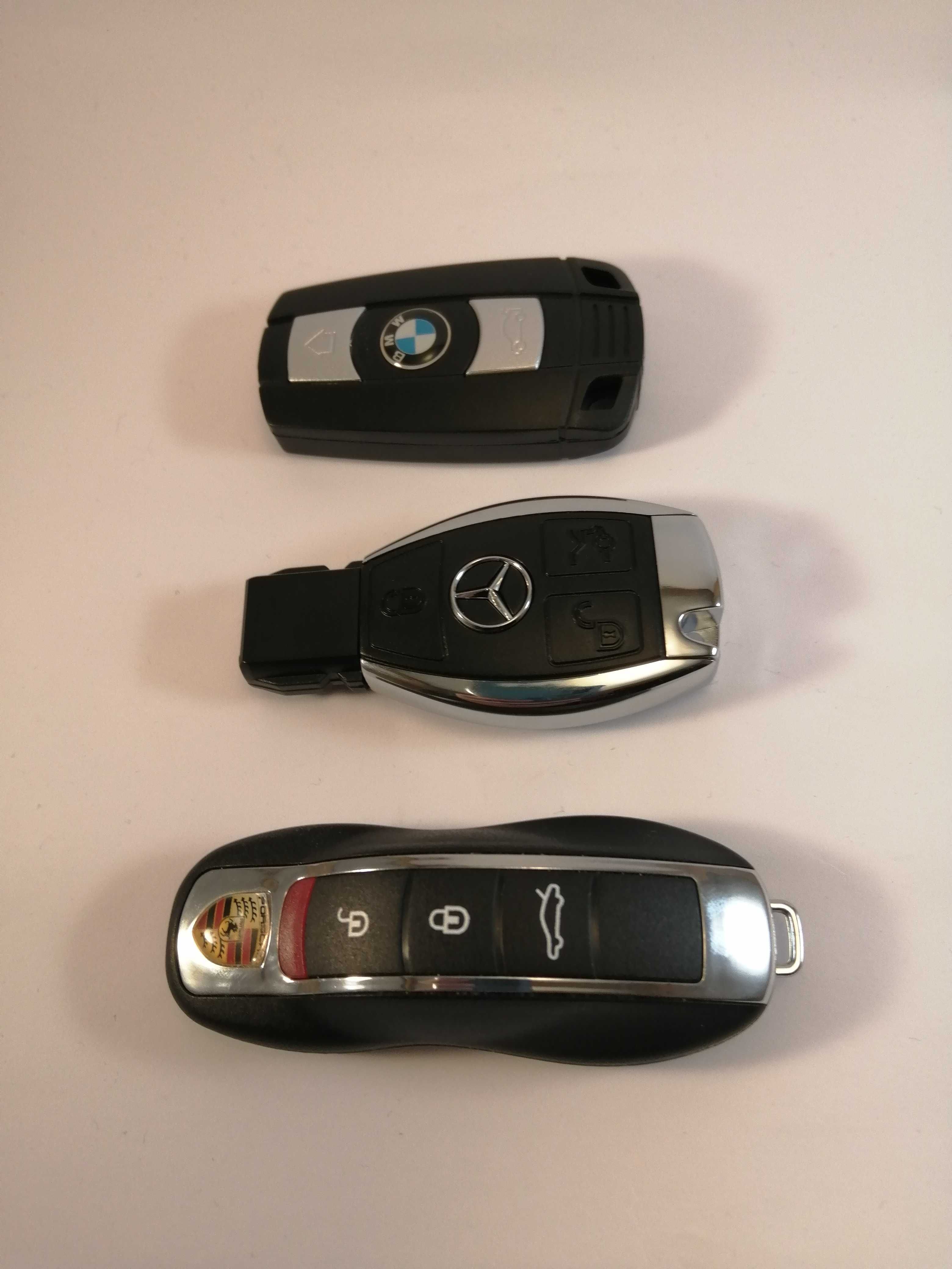 Stick 16 gb.Cheie Auto.BMW, Mercedes Benz ,Porsche, Audi.