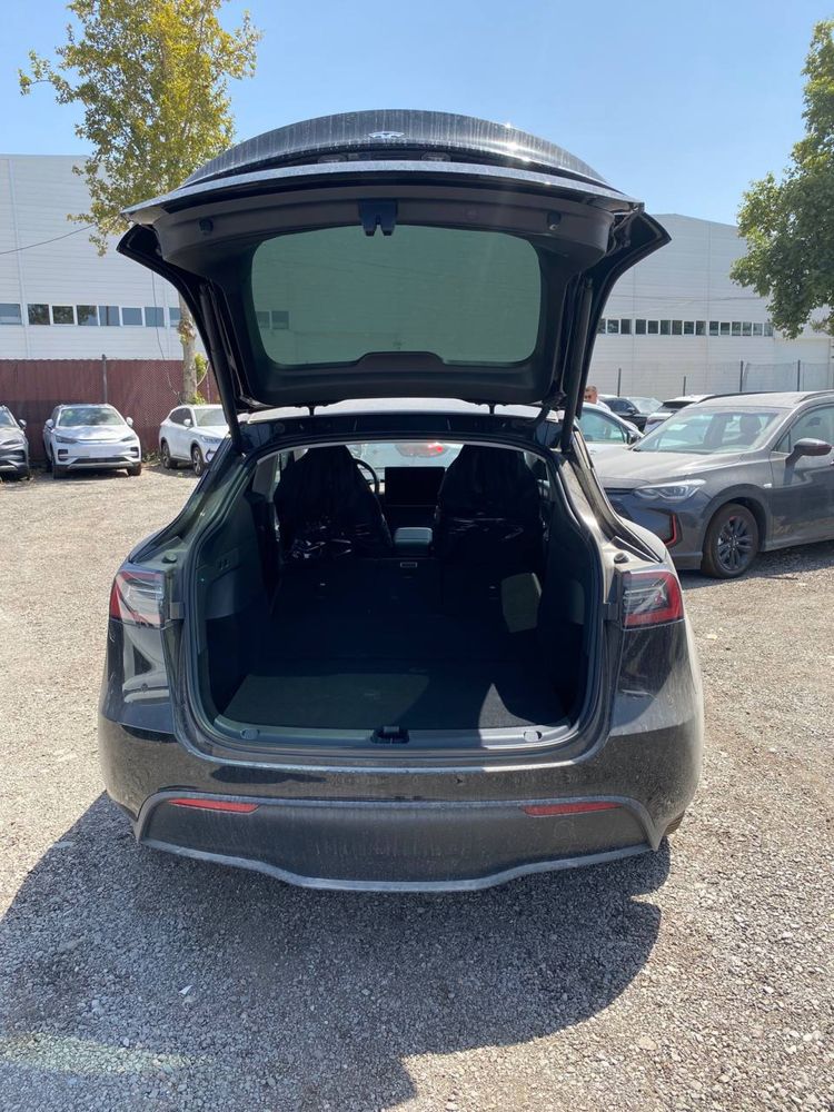 Tesla Model Y standart в наличии