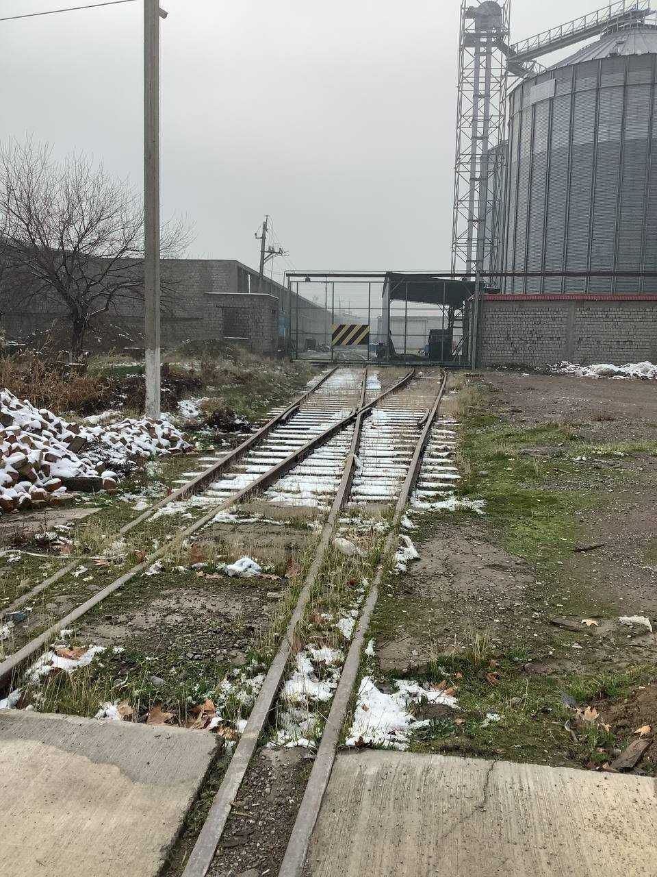 Продаётся 2,5 га. производственная база.