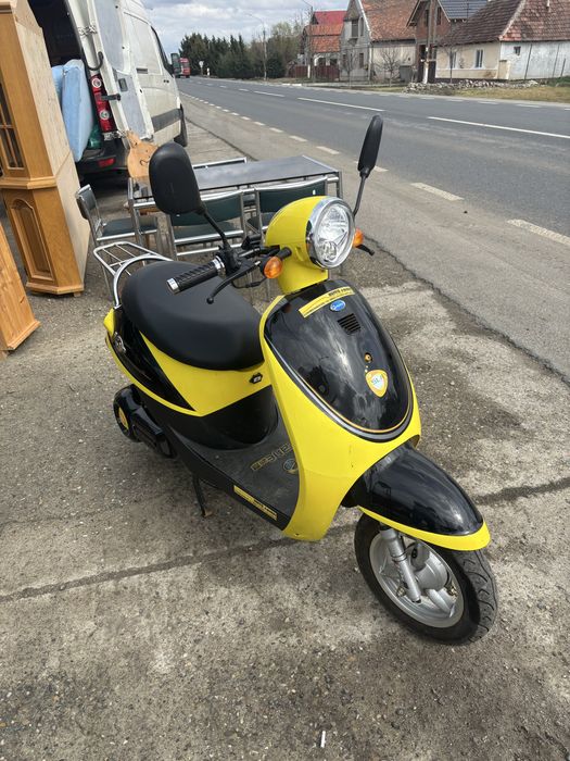 Vand Scuter Electric