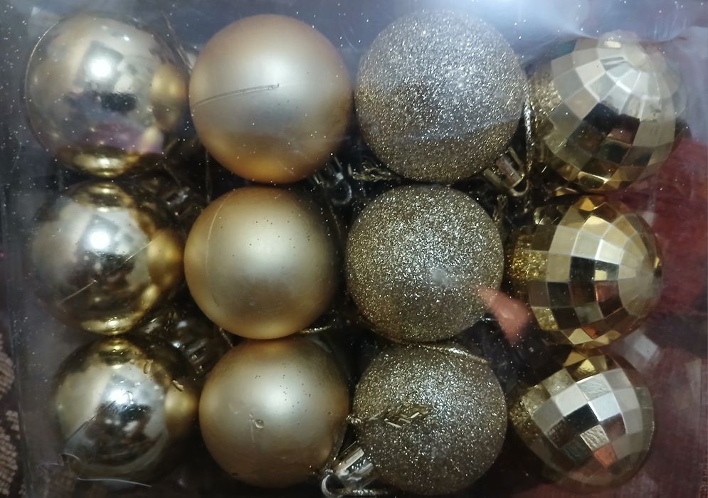 Новогодние игрушки-шарв