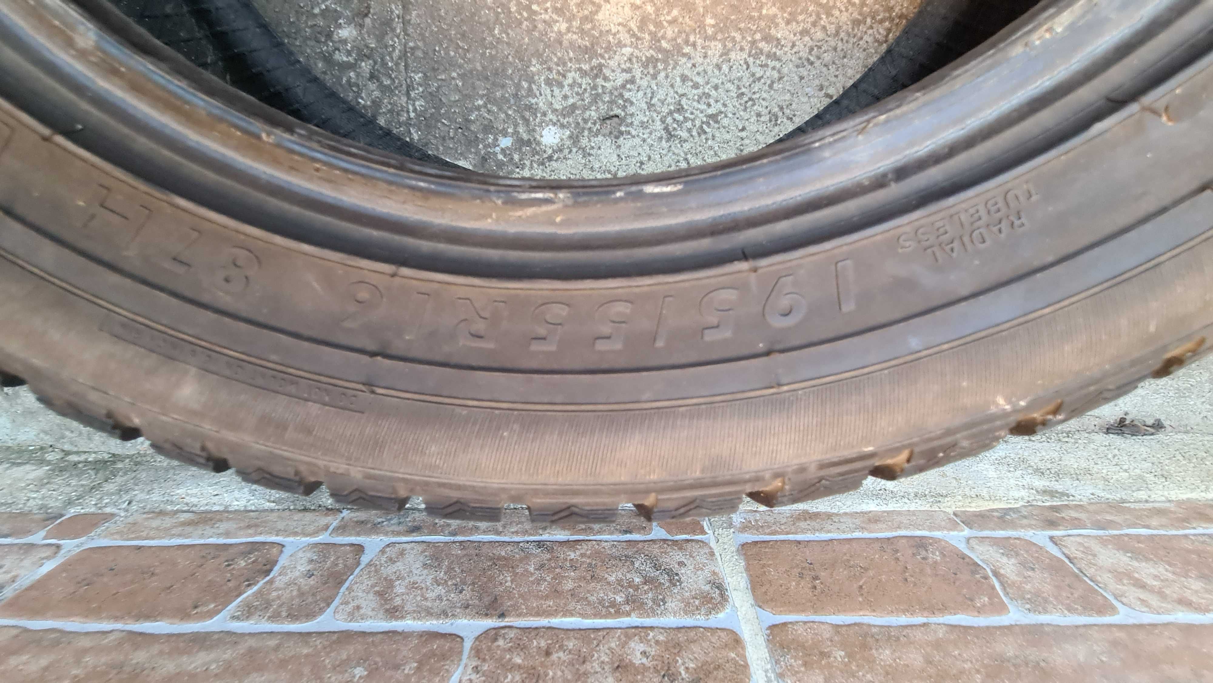 Два броя зимни гуми 195\55\16  DUNLOP SP WINTER SPORT M3