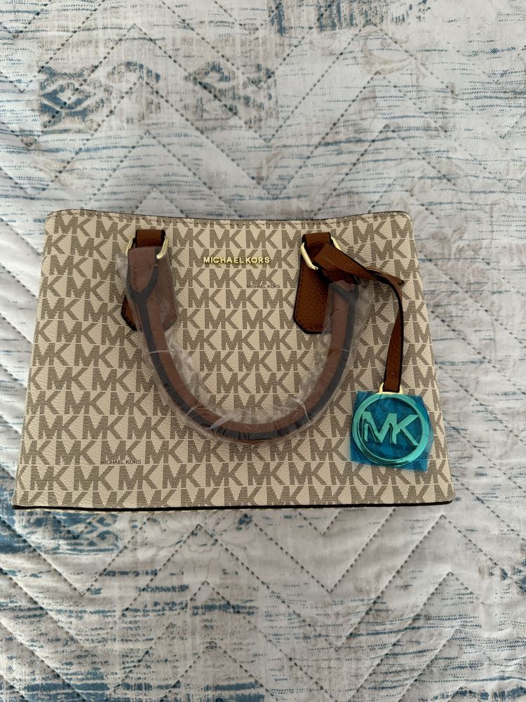 Чанта Michael Kors