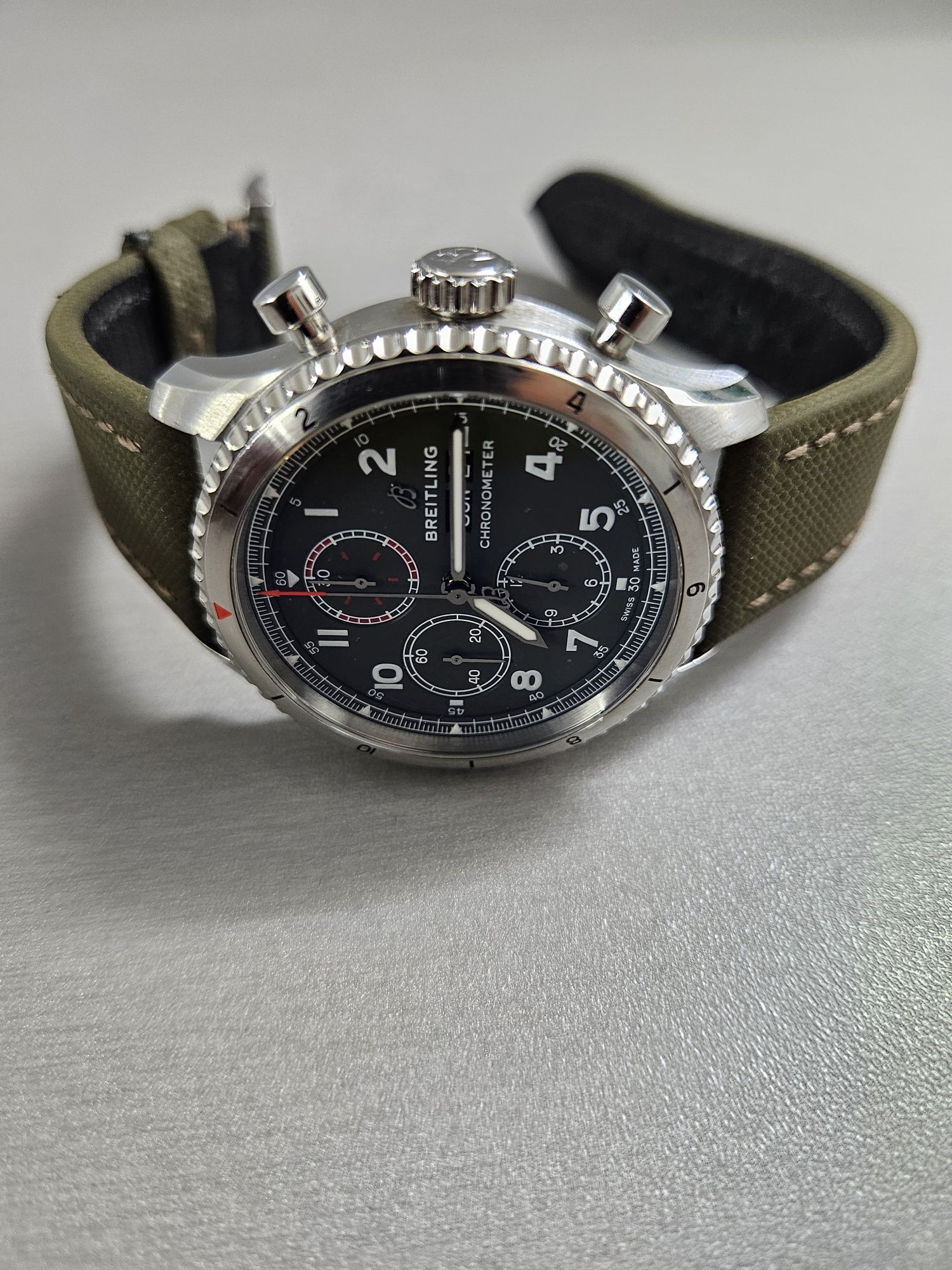 Breitling AVIATOR 8 chronograph 43 CURTISS WARHAWK оригинален часовник